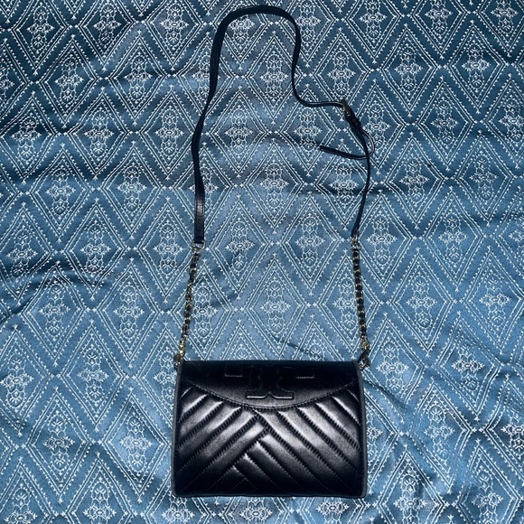 Tory Burch Alexa Crossbody - Picture 4 of 9